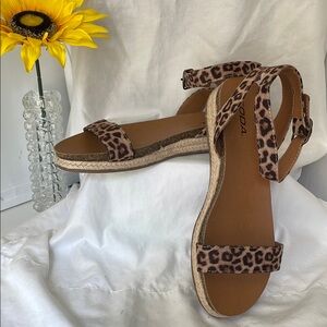 SODA ANIMAL PRINT WOVEN SANDAL adjustable ankle strap SIZE 11
